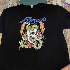 Black Graphic Tee - Short Sleeve